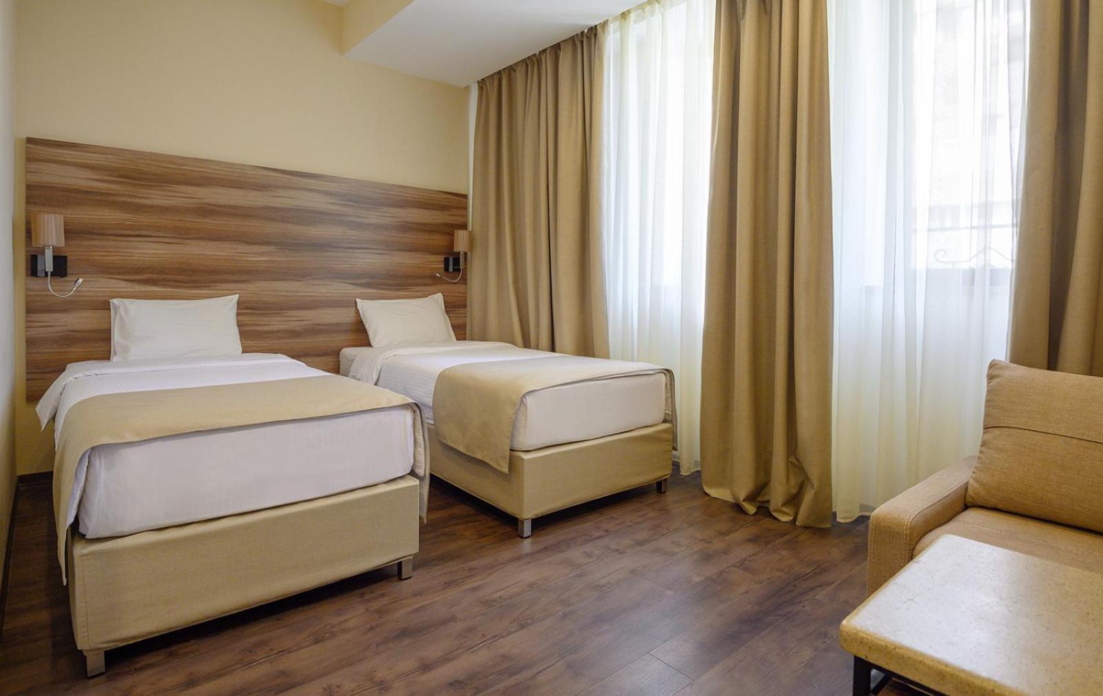 Nacho Hotel Erivan